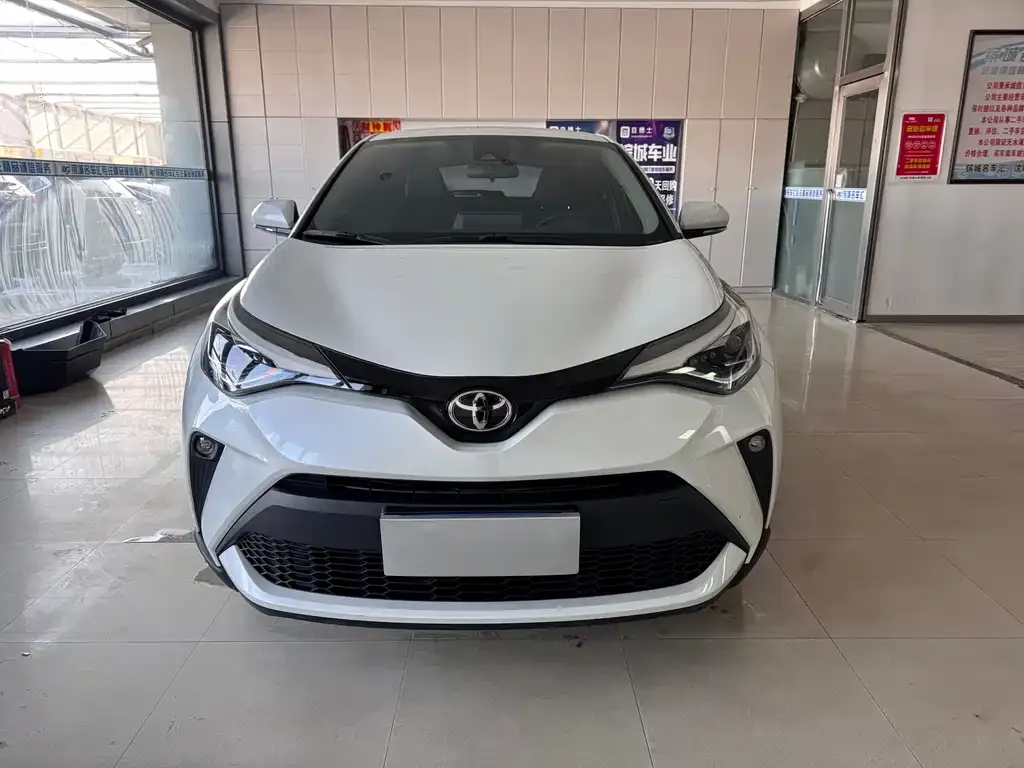 Toyota C-HR — фото 6