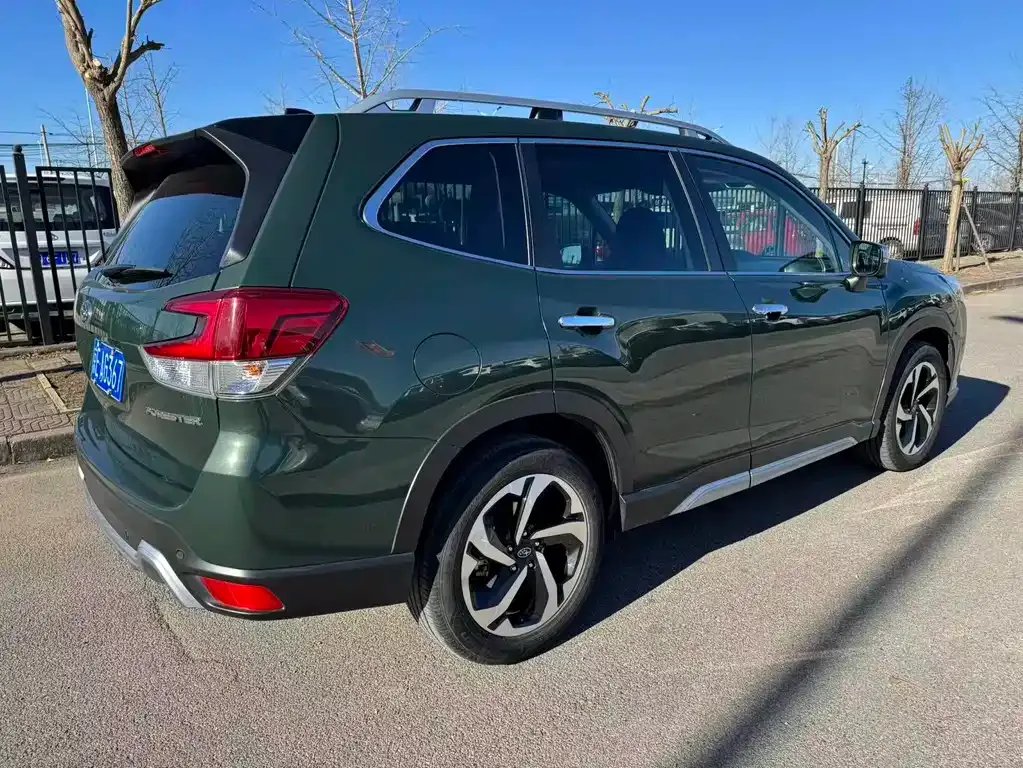 Subaru Forester — фото 3