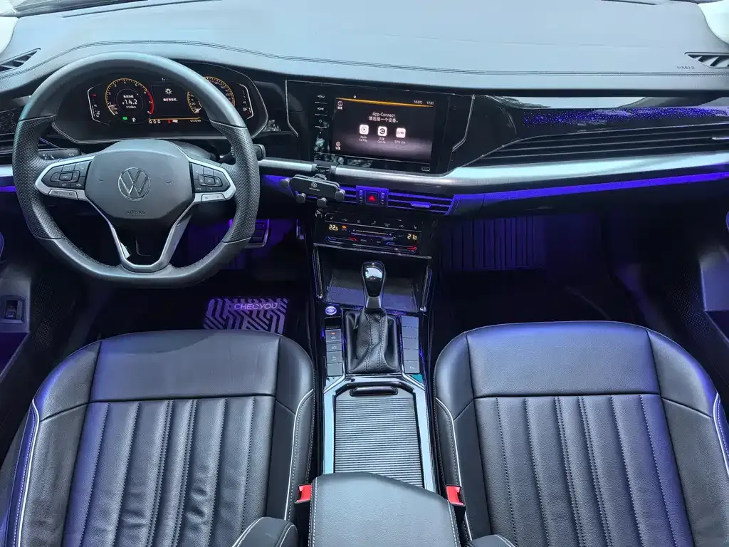 Volkswagen Passat — фото 10