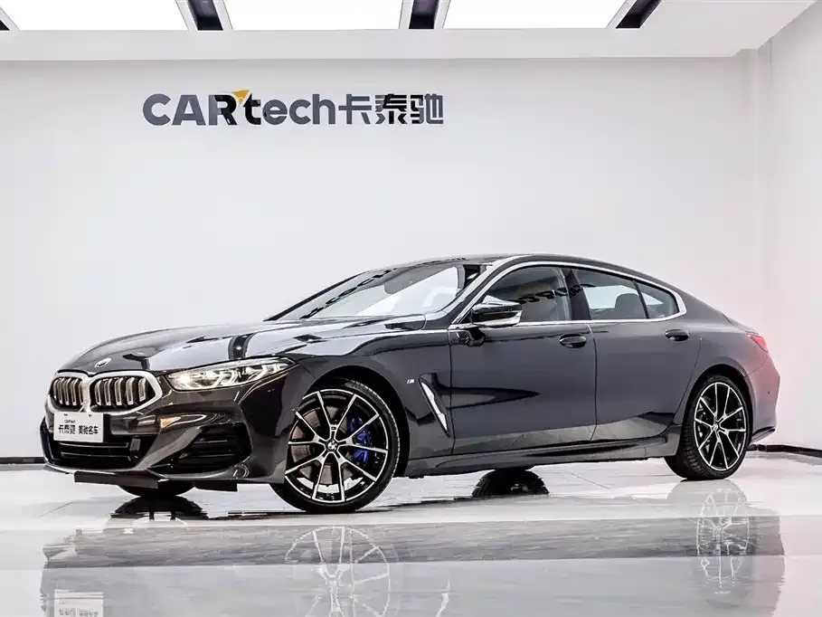 BMW 8 Series — фото 4