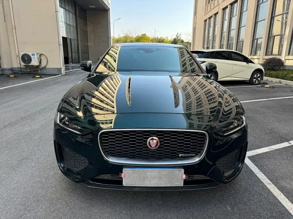 Jaguar XEL — фото 3