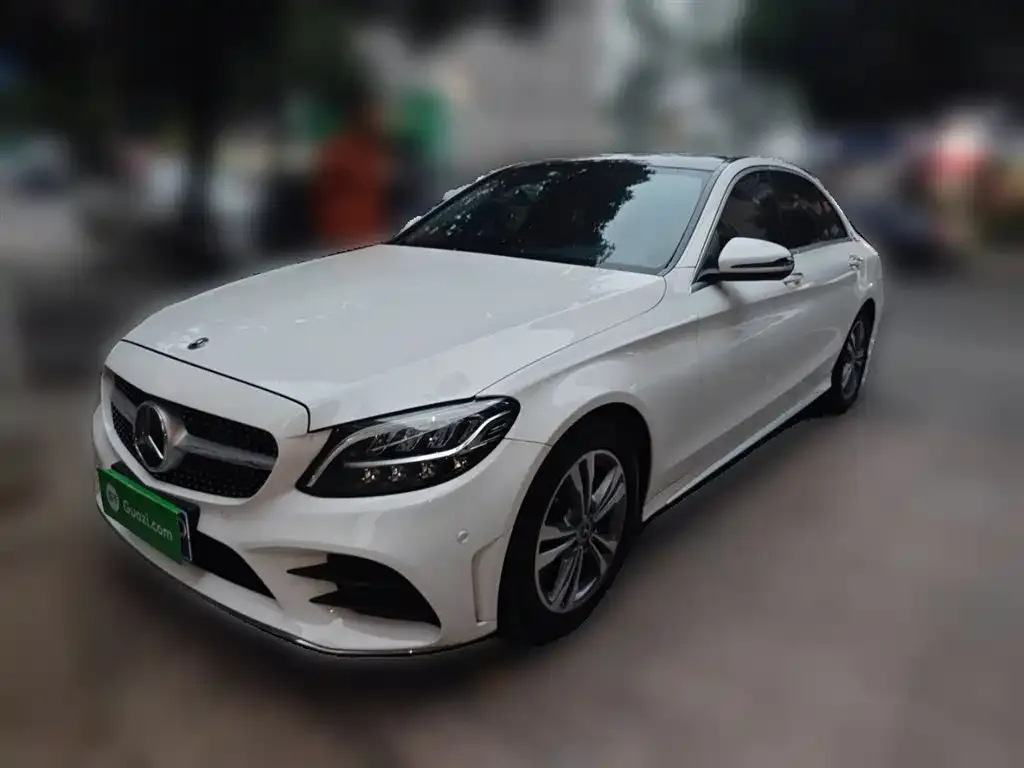 Mercedes-Benz C-Class — фото 1