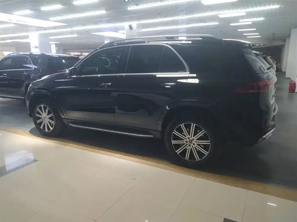 Mercedes-Benz GLE — фото 10