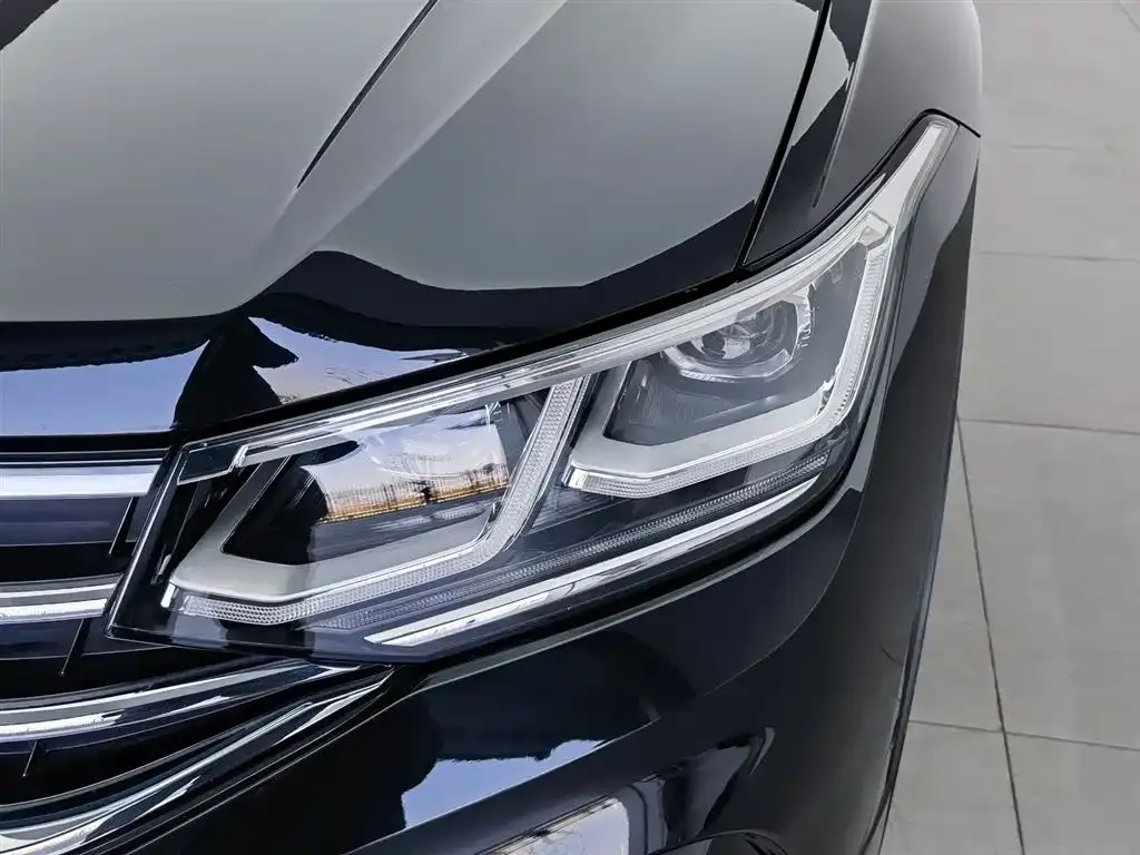 Volkswagen Tiguan L New Energy — фото 7