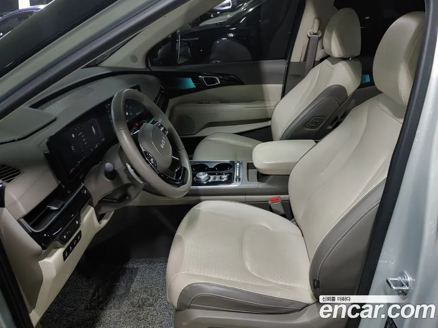 Kia Carnival — фото 10