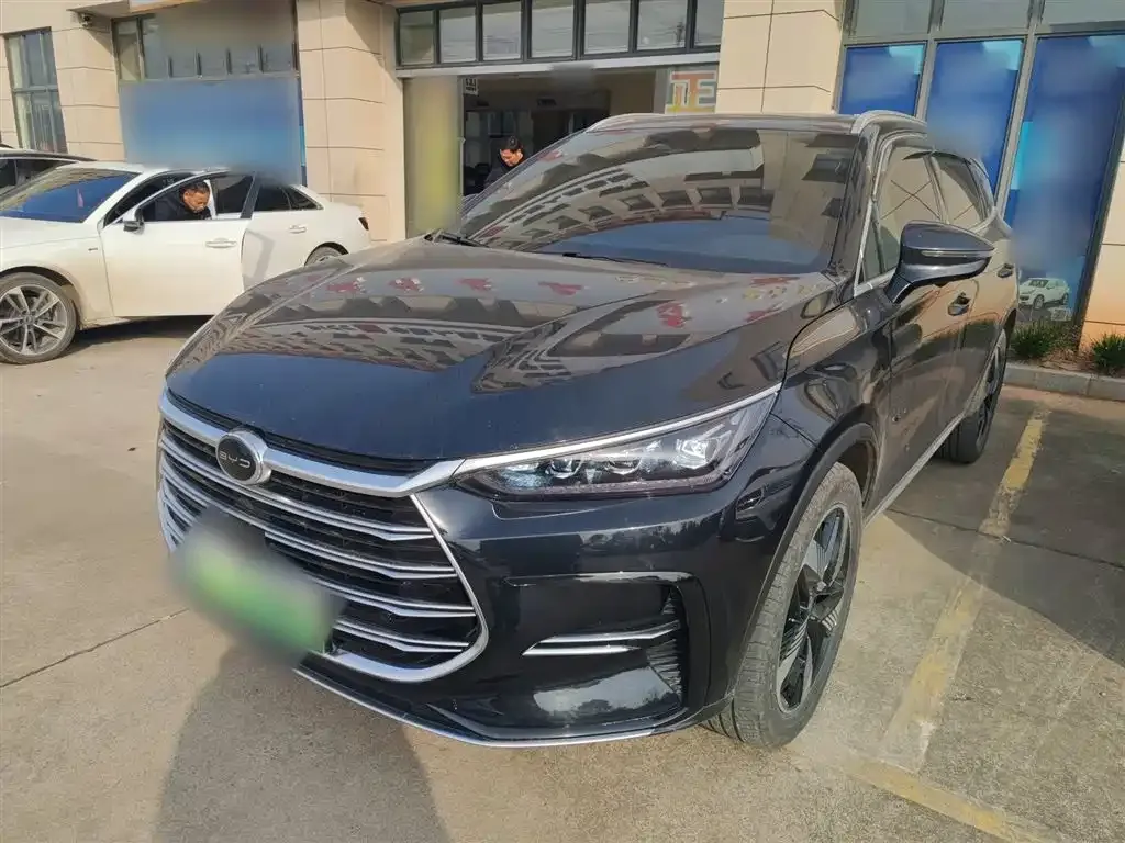 BYD Tang New Energy — фото 1