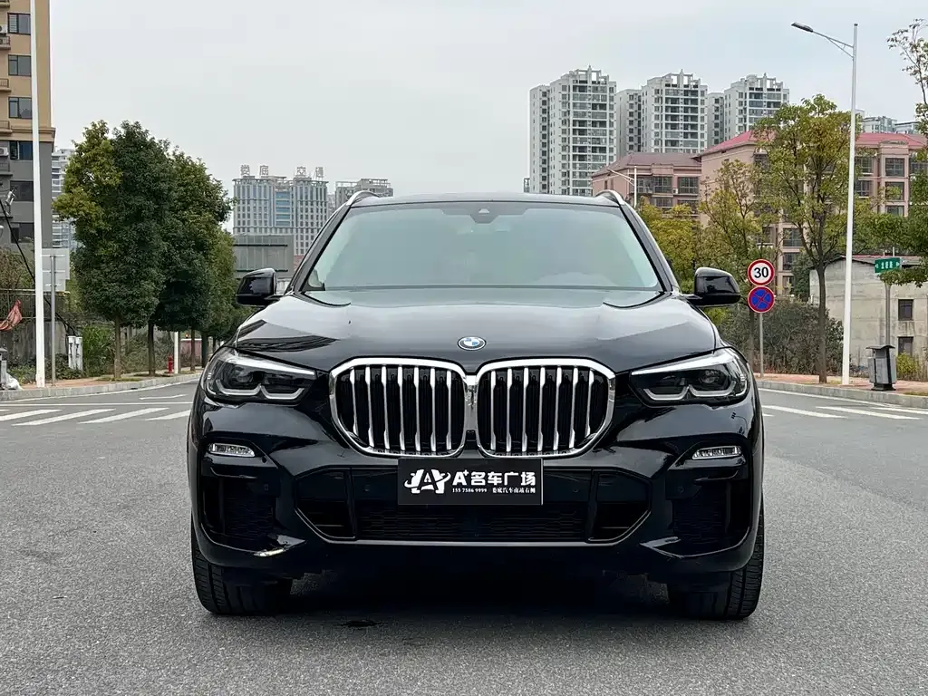 BMW X5 (Import) — фото 8