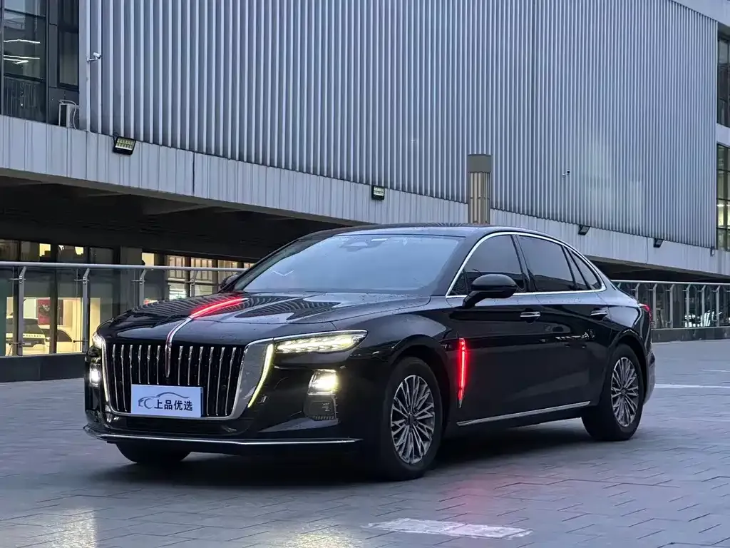 Hongqi H5 — фото 1