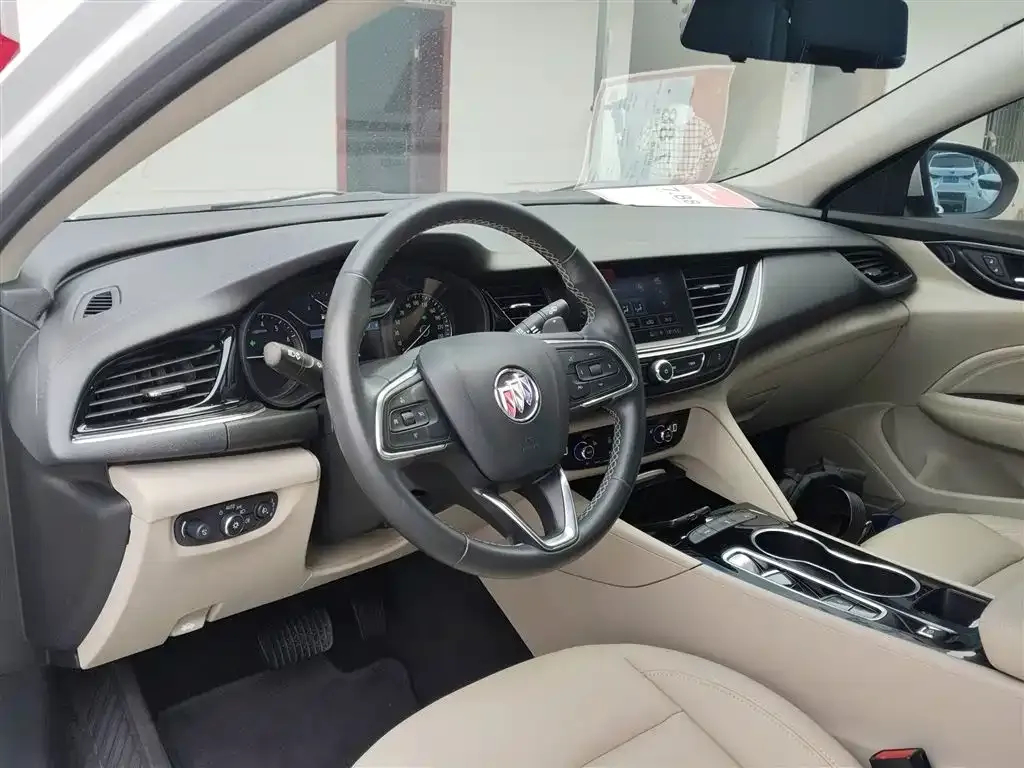 Buick Regal — фото 10