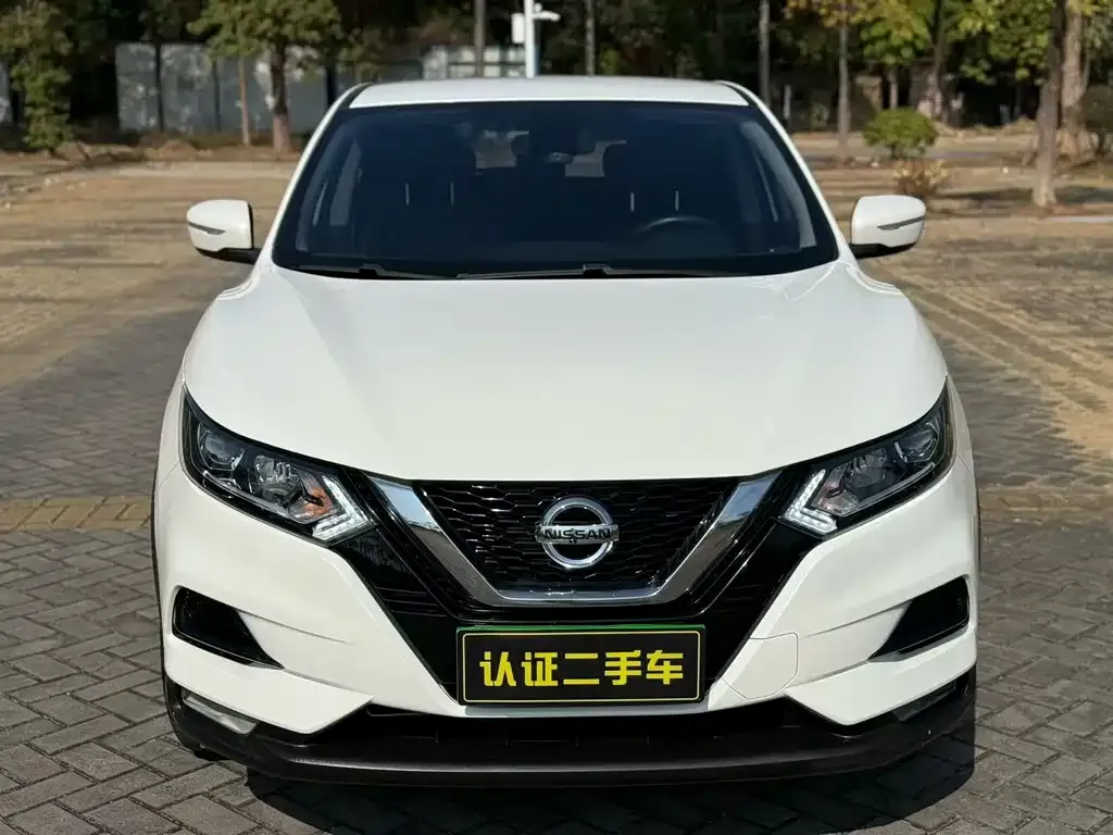 Nissan Qashqai — фото 2