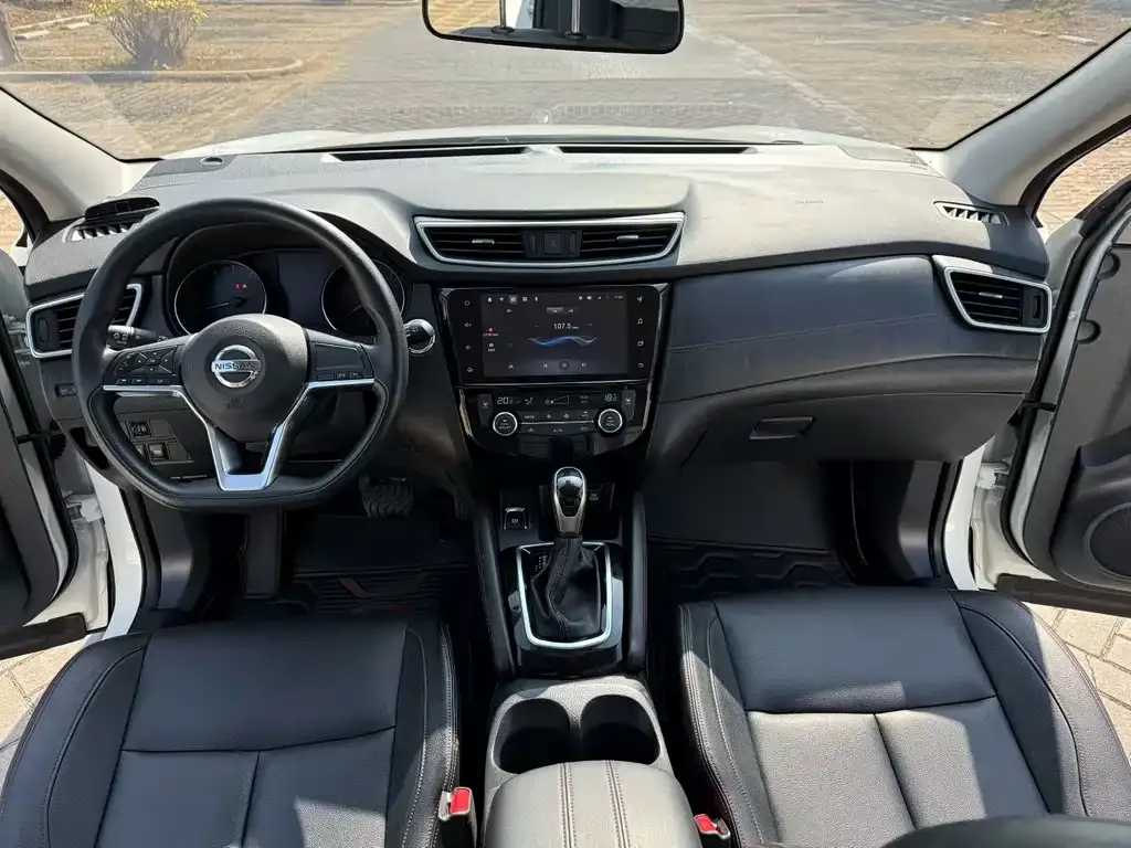 Nissan Qashqai — фото 5