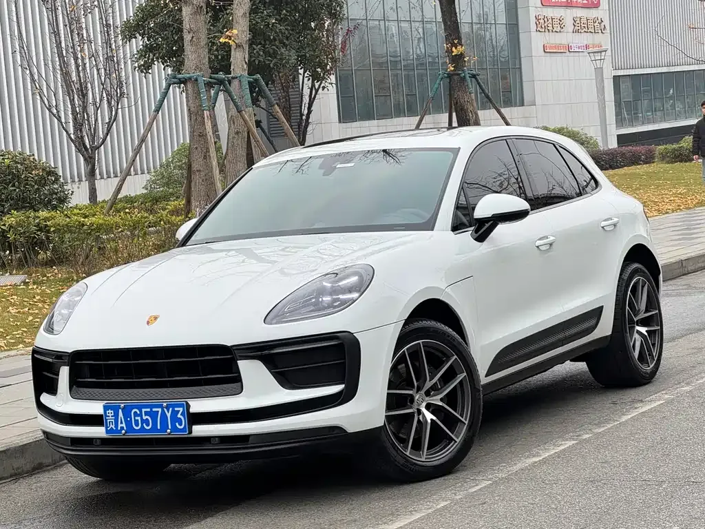 Porsche Macan — фото 1