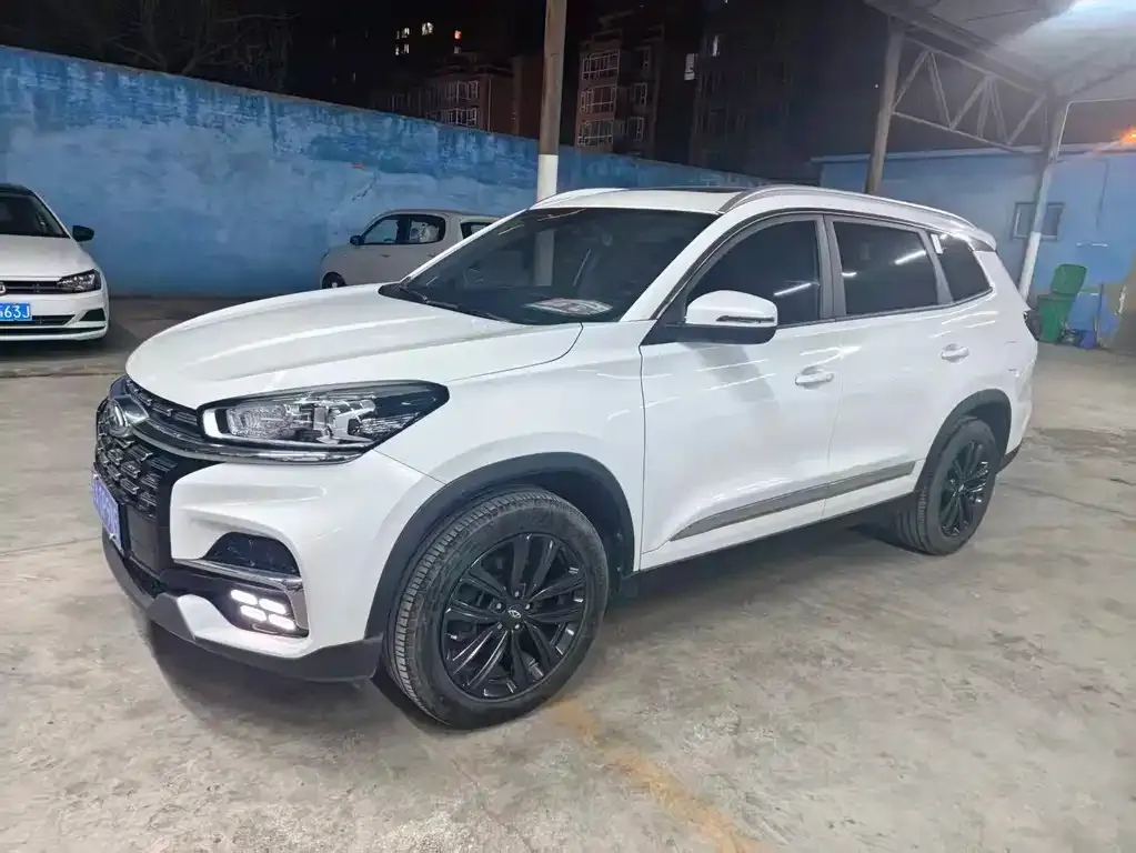 Chery Tiggo 8 — фото 9