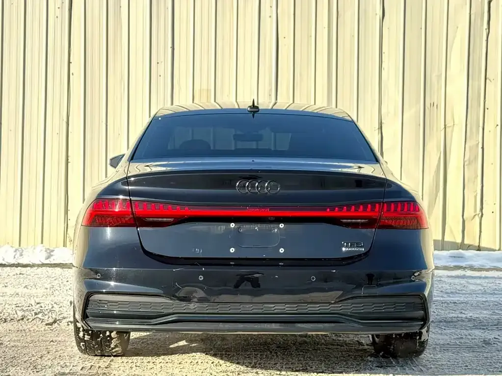 Audi A7L — фото 5