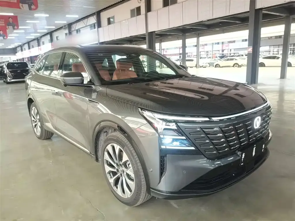Changan CS75PLUS — фото 10
