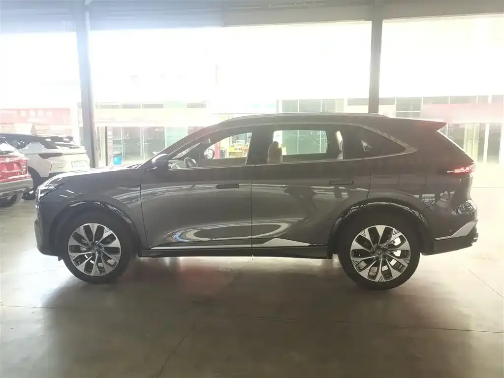 Changan CS75PLUS — фото 6
