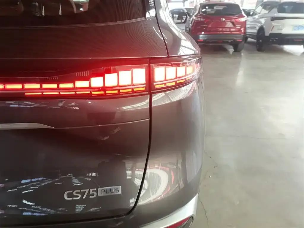 Changan CS75PLUS — фото 4