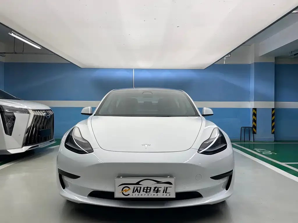 Tesla Model 3 — фото 5