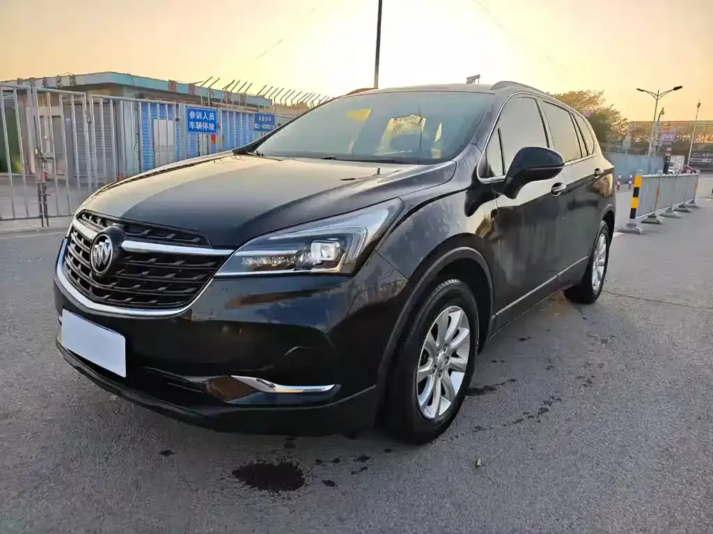 Buick Envision Plus — фото 1