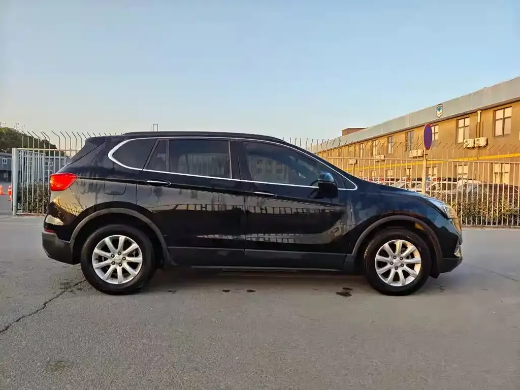 Buick Envision Plus — фото 10