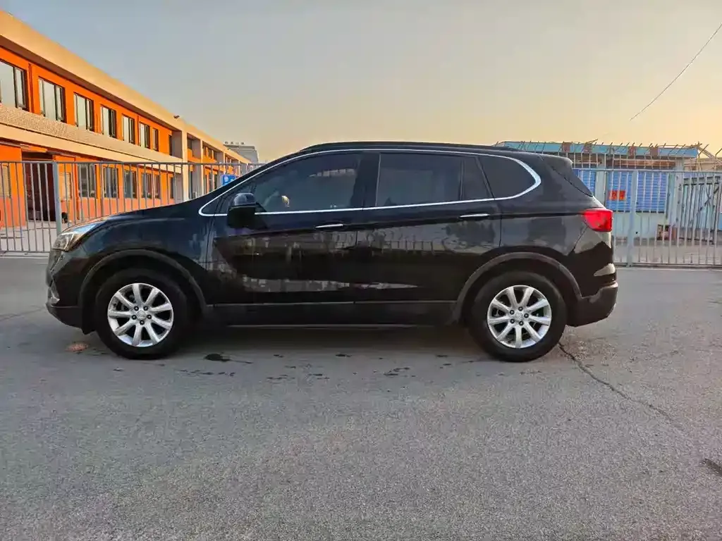 Buick Envision Plus — фото 4