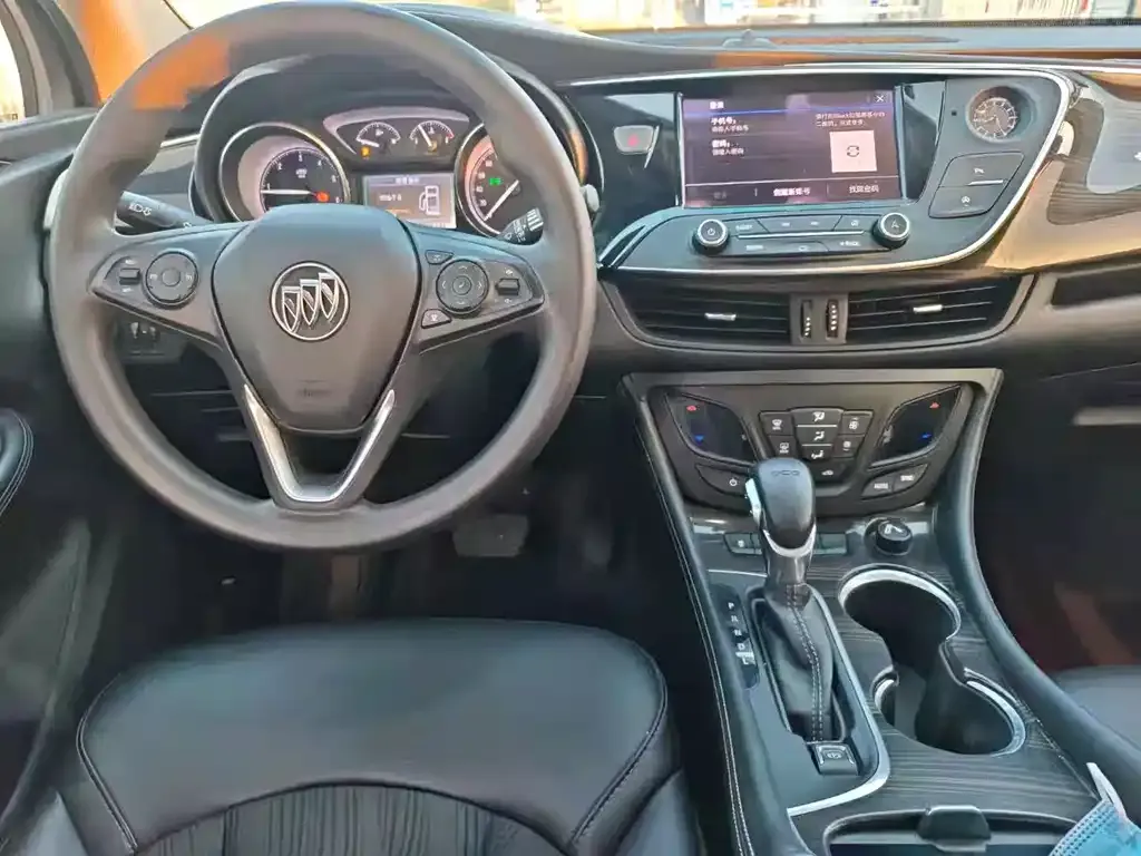 Buick Envision Plus — фото 7