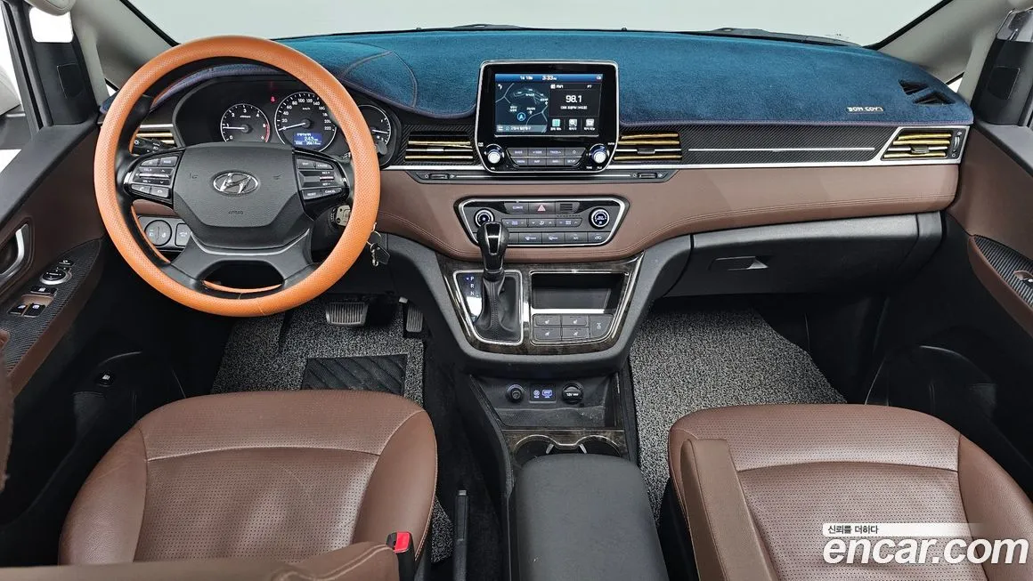 Hyundai Starex — фото 10