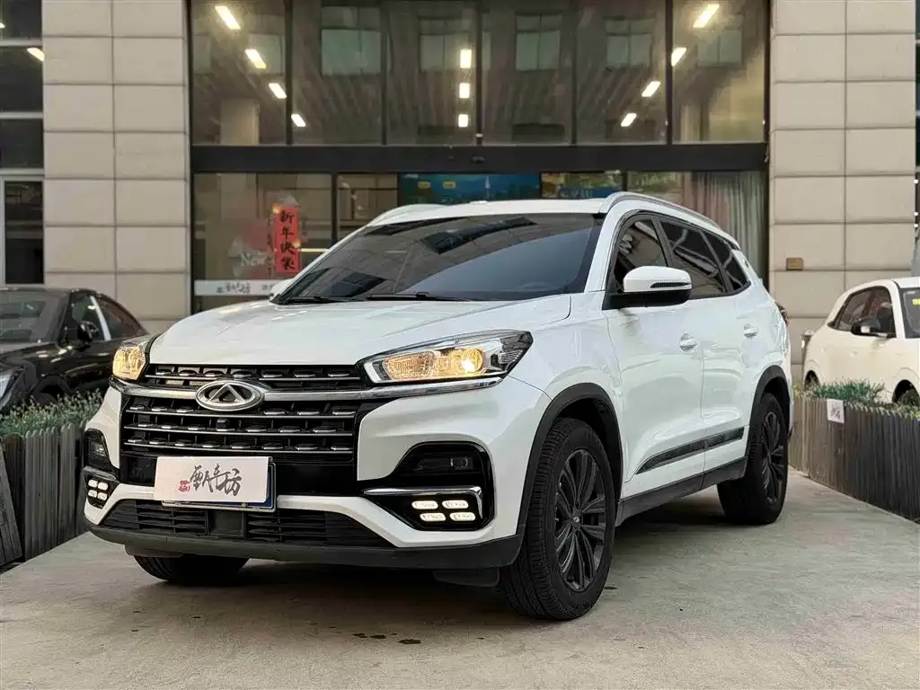 Chery Tiggo 8 — фото 1