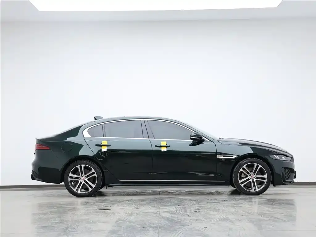 Jaguar XEL — фото 10