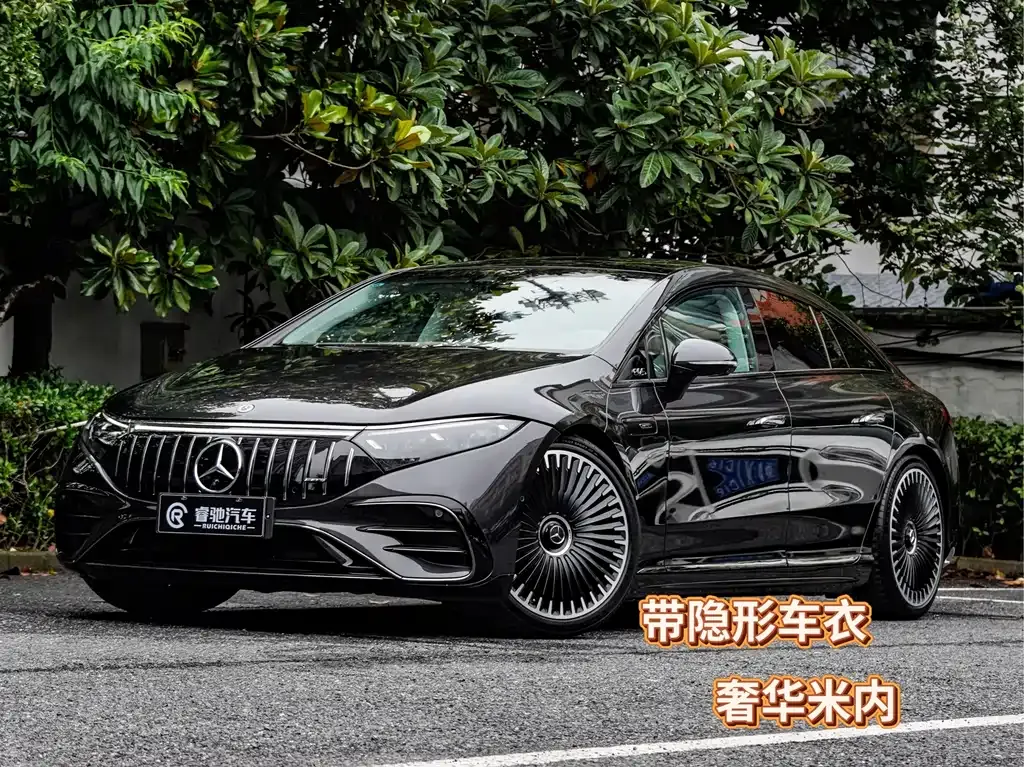 Mercedes-Benz EQS AMG — фото 10