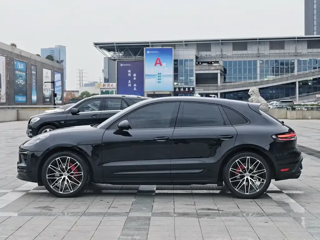 Porsche Macan — фото 4