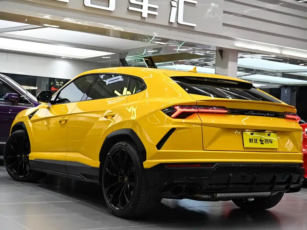 Lamborghini Urus — фото 2