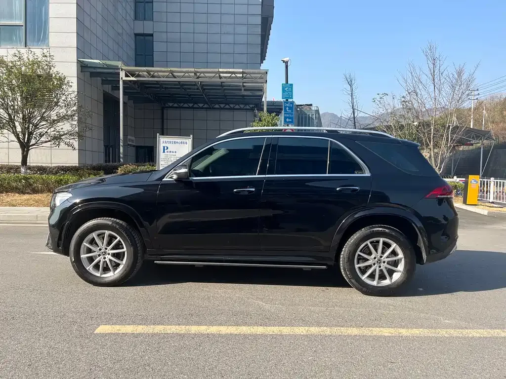 Mercedes-Benz GLE — фото 6
