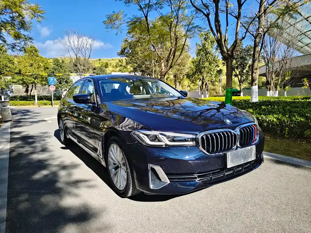 BMW 5 Series — фото 10
