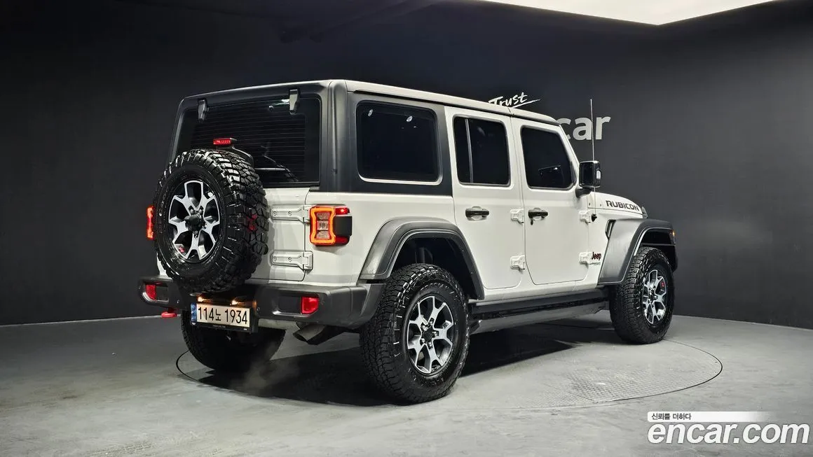 Jeep Wrangler — фото 2