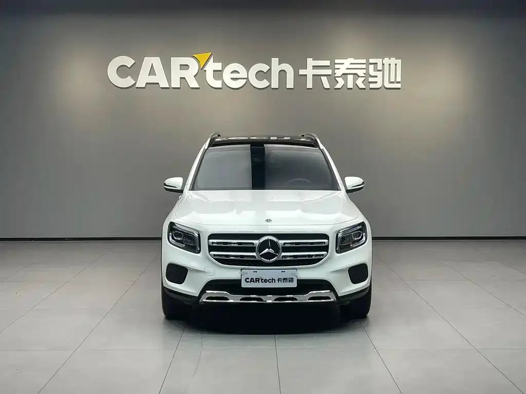 Mercedes-Benz GLB — фото 2