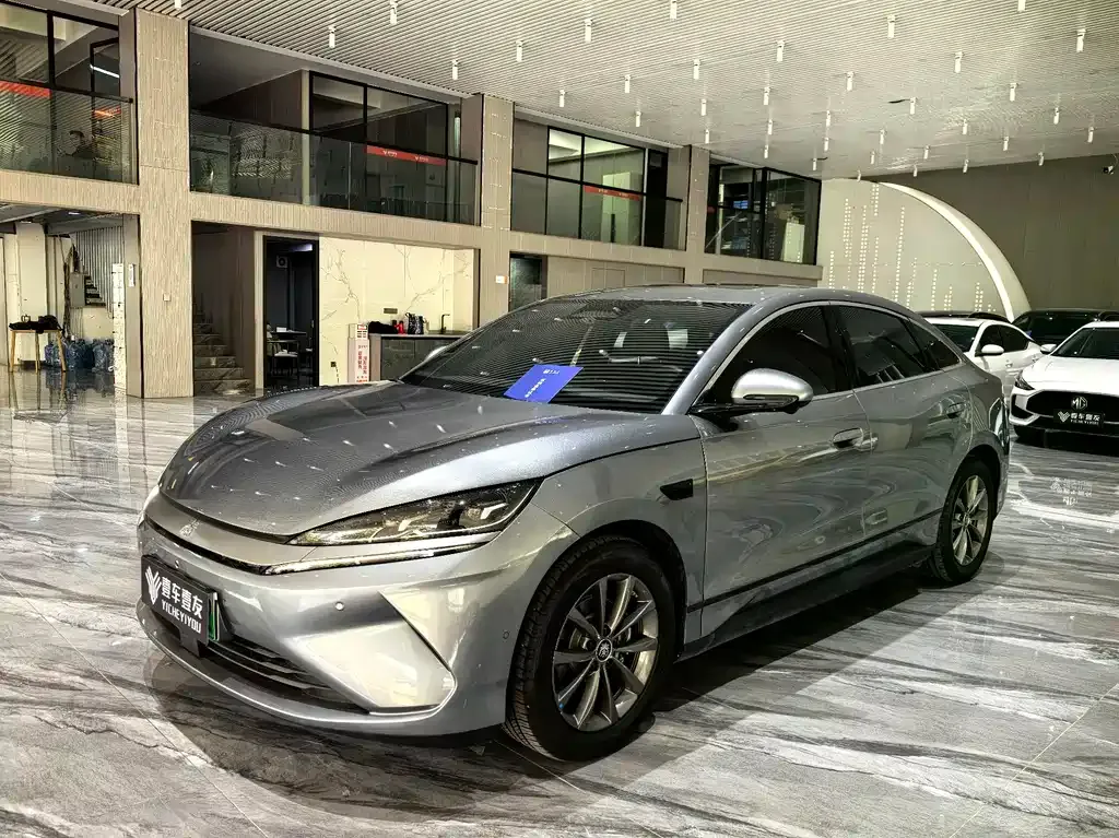 BYD Qin L — фото 9