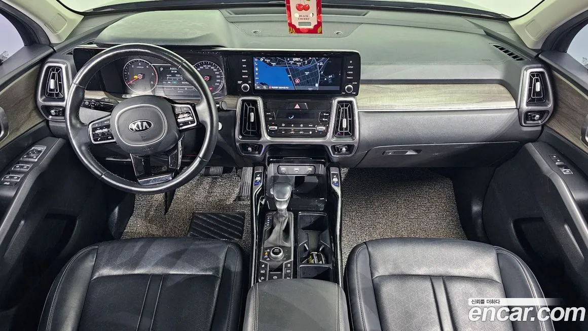 Kia Sorento — фото 8