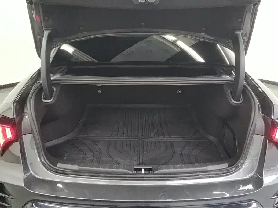 Lynk & Co 03 — фото 4