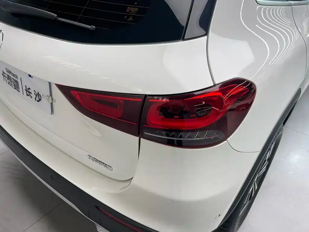 Mercedes-Benz GLA — фото 5