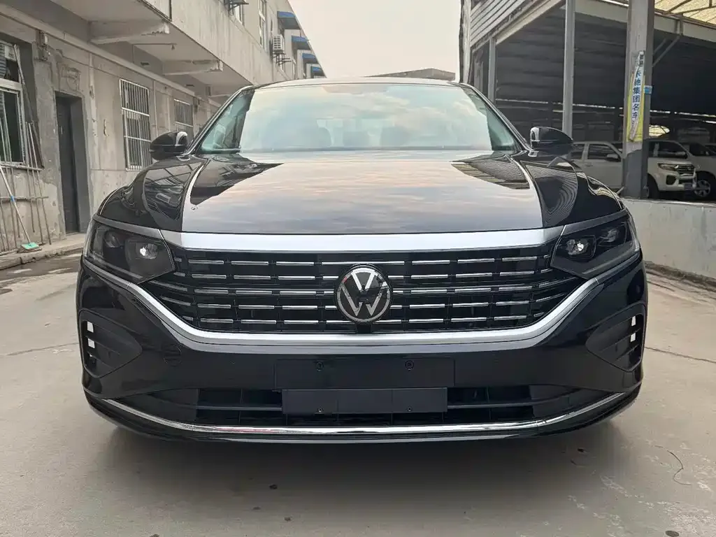 Volkswagen Passat — фото 6