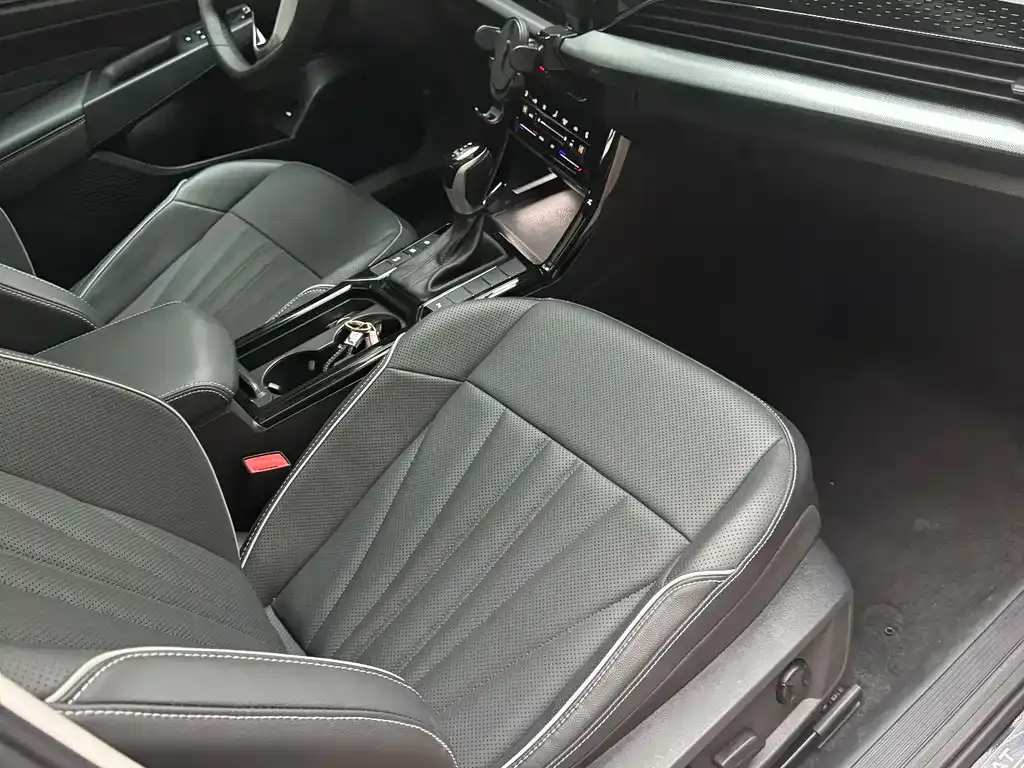 Volkswagen Passat — фото 10