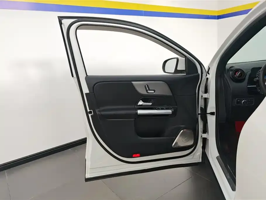 Mercedes-Benz GLA — фото 5