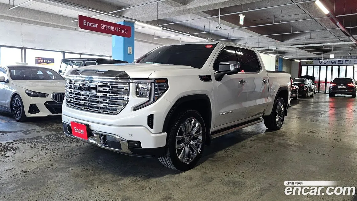 GMC Sierra — фото 1