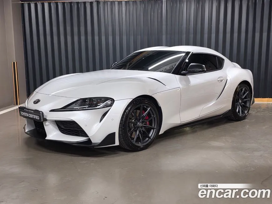 Toyota Supra — фото 1