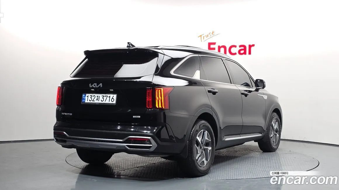 Kia Sorento — фото 3