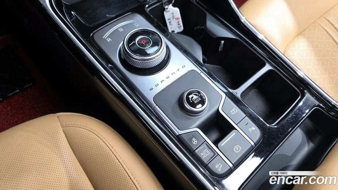 Kia Sorento — фото 10