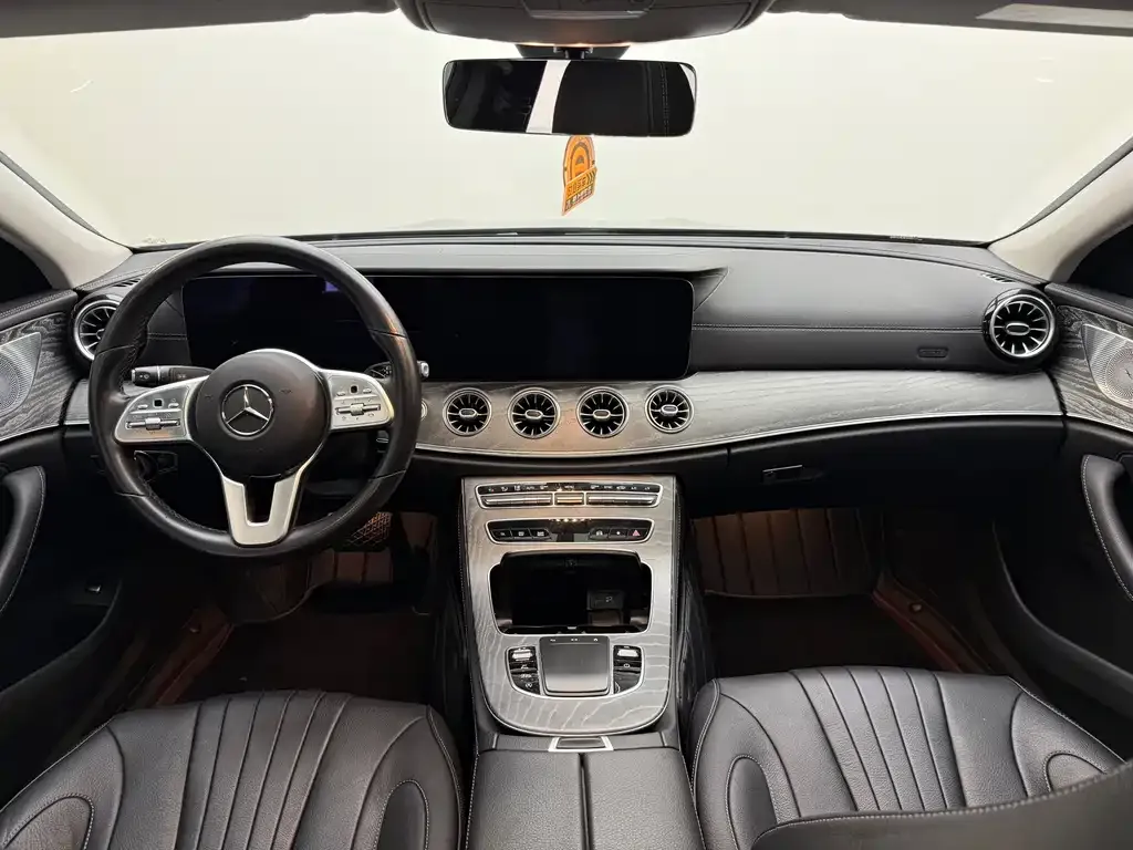 Mercedes-Benz CLS — фото 6