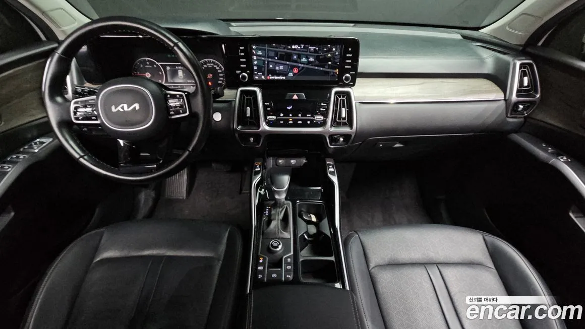 Kia Sorento — фото 7