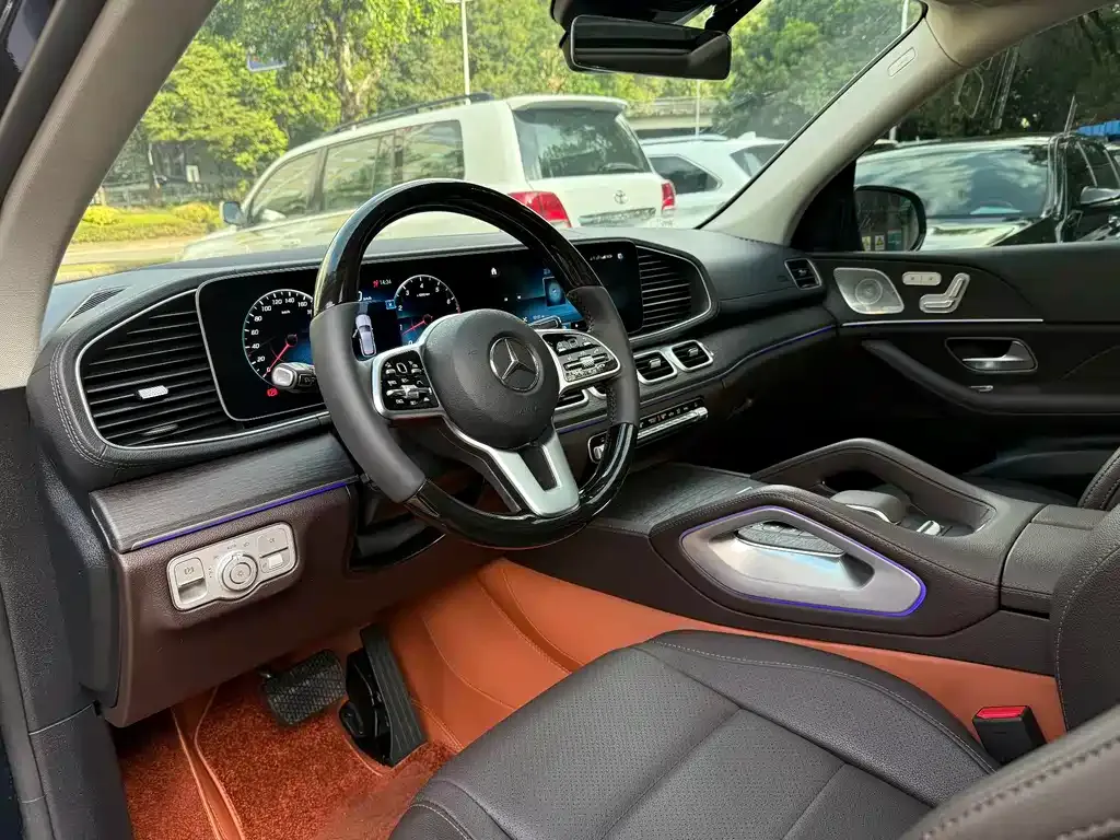 Mercedes-Benz GLE — фото 7